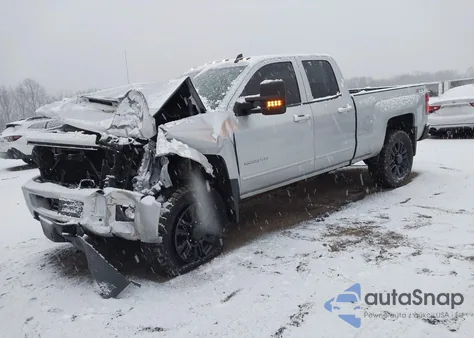 2015 Chevrolet Silverado 2500Hd Lt z USA, uszkodzony, nr VIN 1GC2KVEG0FZ555590
